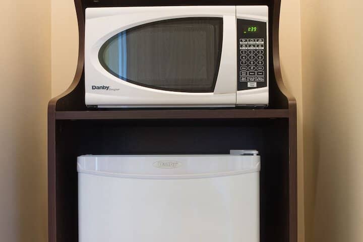 Mini-refrigerator